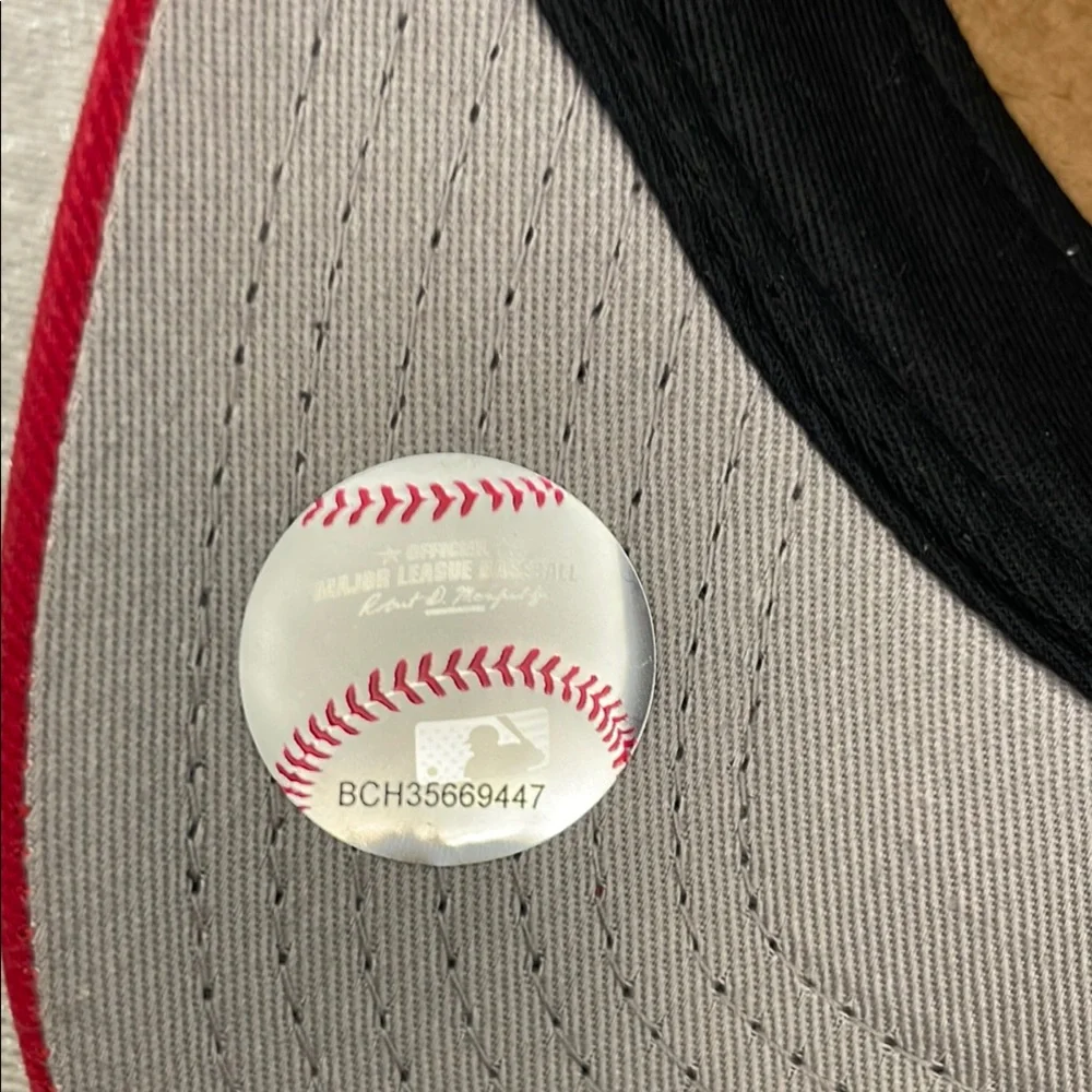 Atlanta Braves MLB Baseball Cap Genuine Merchandise Black/Red New (B9)✨